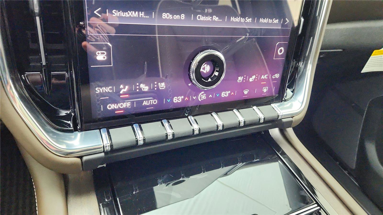 New 2026 GMC Yukon Denali Ultimate AWD/4WD image 31