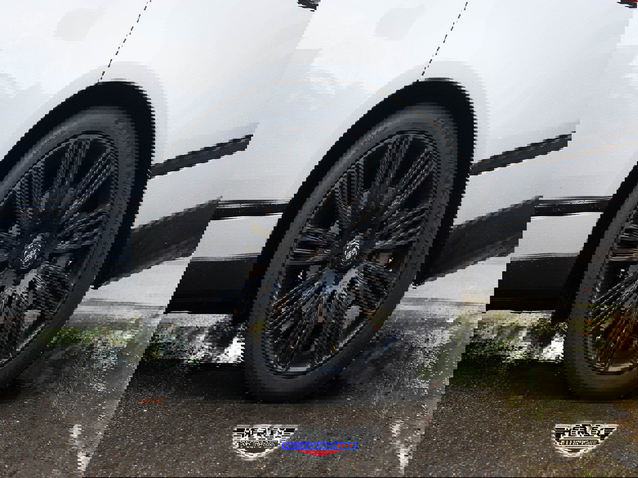 Used 2018 Land Rover Range Rover Long Wheelbase Supercharged image 12