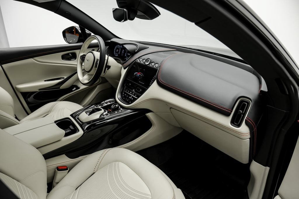 Used 2023 Aston Martin DBX 707 AWD/4WD image 20