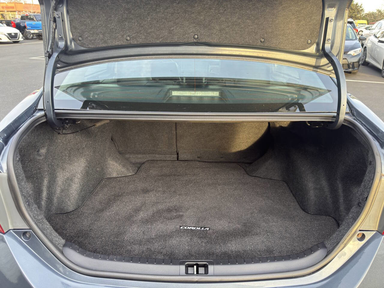 Used 2015 Toyota Corolla S FWD image 19