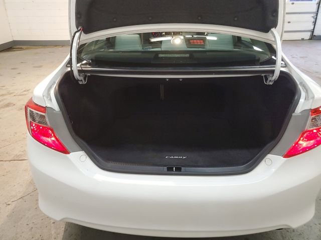 Used 2012 Toyota Camry LE image 24
