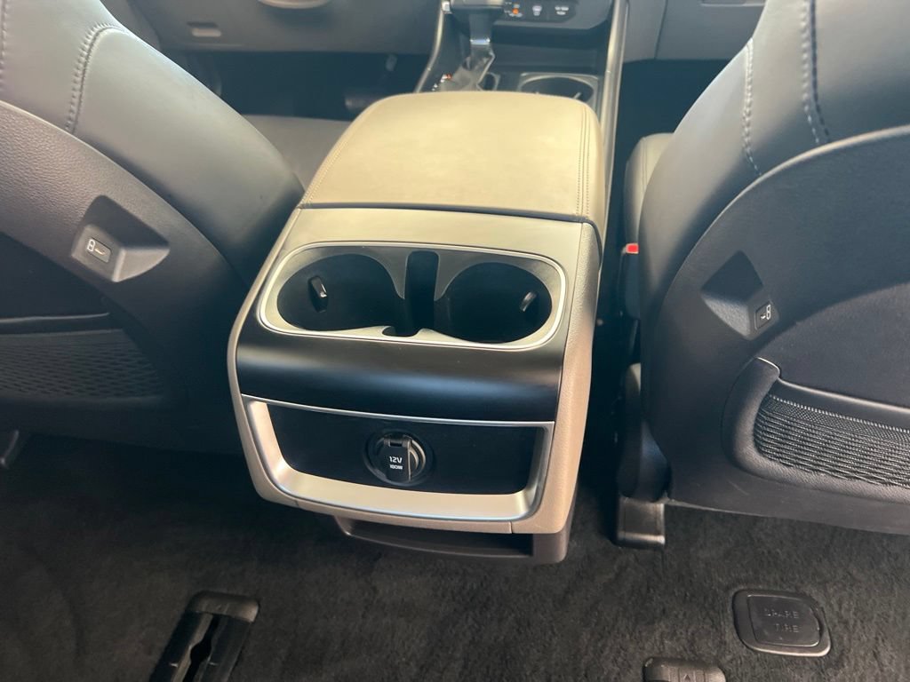Certified 2025 Kia Carnival FWD image 16