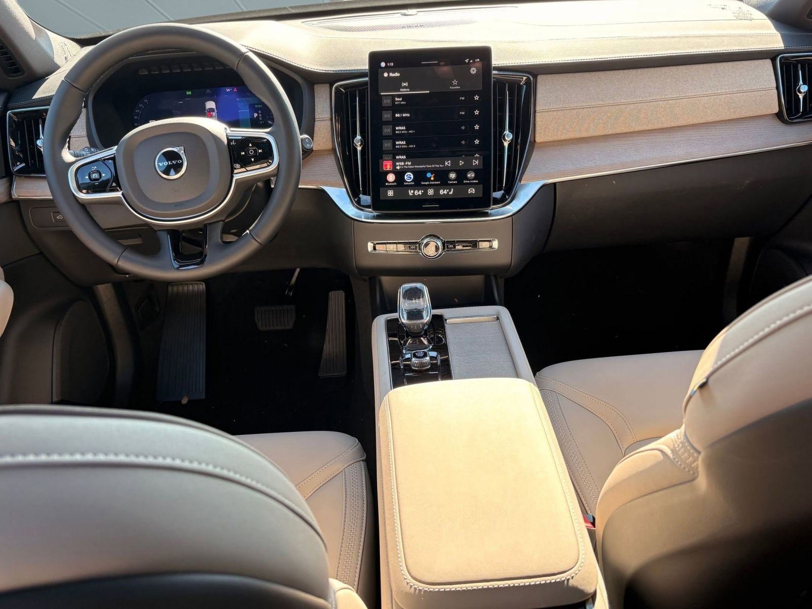 New 2026 Volvo XC90 T8 Plus w/ Protection Package image 16