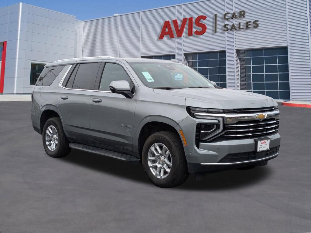 Used 2025 Chevrolet Tahoe LT image 3
