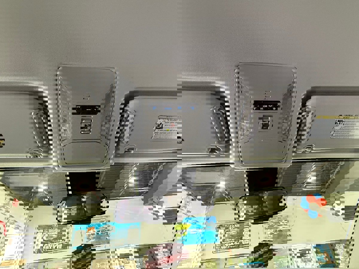 Used 2022 Toyota RAV4 XLE image 30