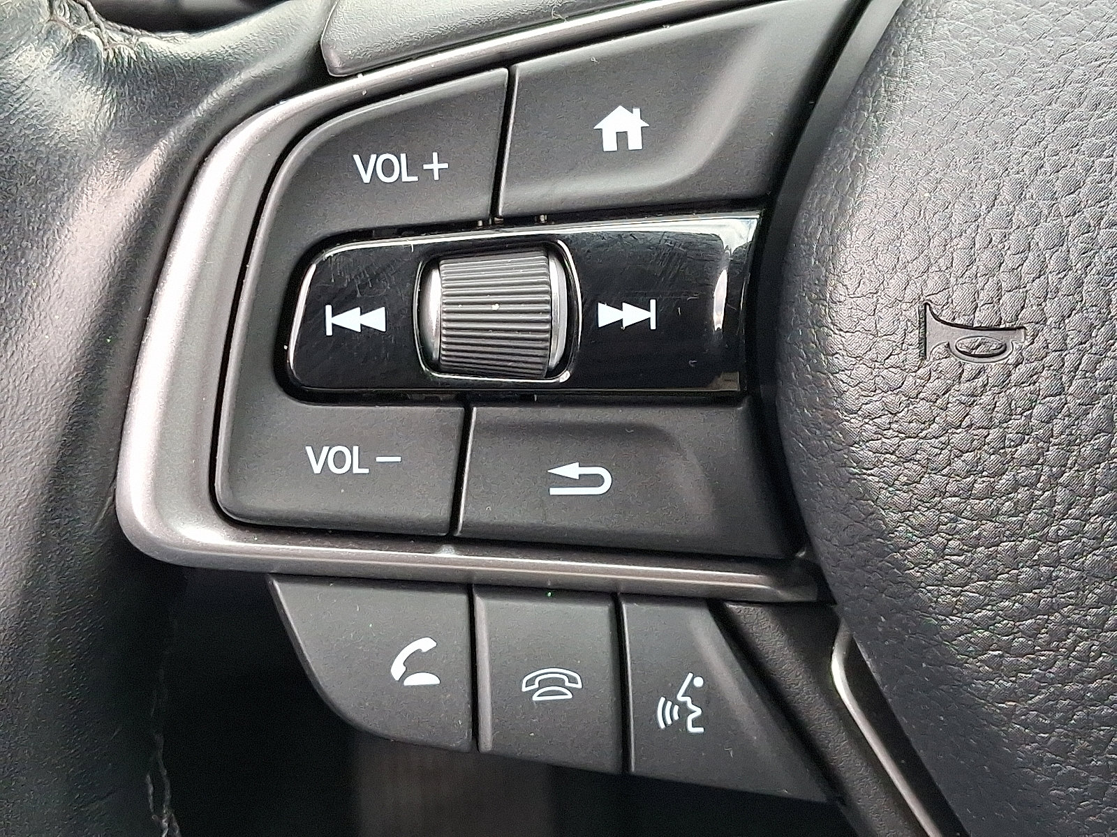 Certified 2021 Honda Accord EX-L image 22