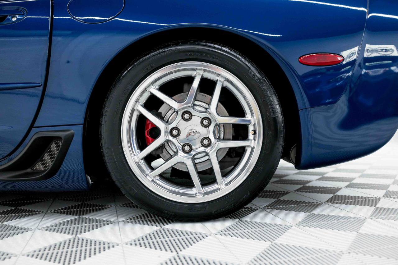 Used 2004 Chevrolet Corvette Z06 w/ Z06 Preferred Equipment Group image 40