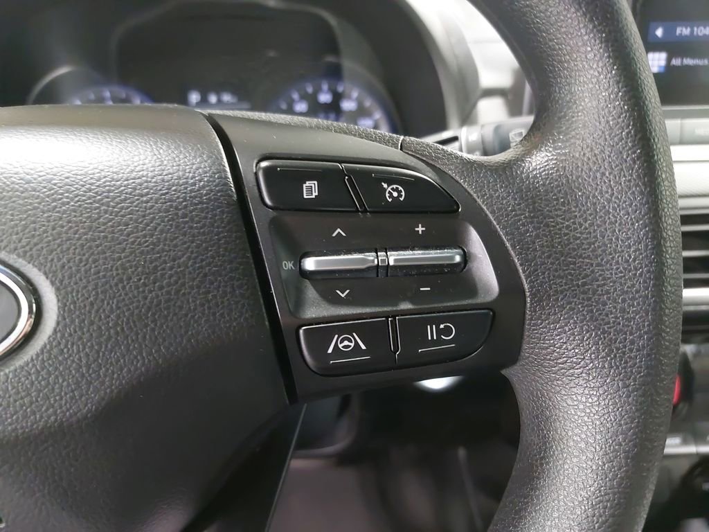 Used 2023 Hyundai Kona SEL image 17