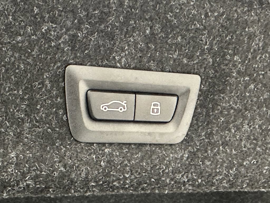 Used 2025 BMW M3 Competition w/ Executive Package image 24