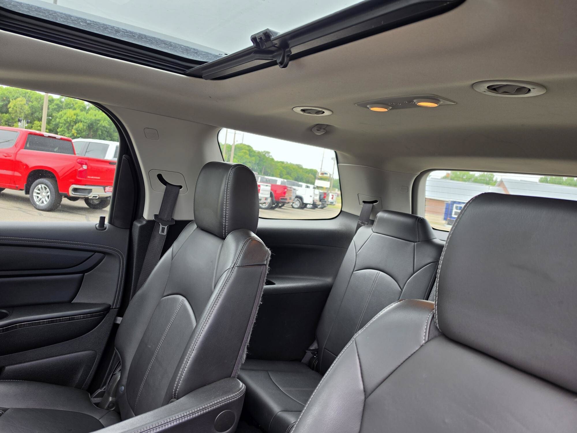 Used 2017 GMC Acadia Limited SLT AWD/4WD image 10