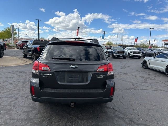 Used 2012 Subaru Outback 2.5i Limited w/ Moonroof Pkg AWD/4WD image 6