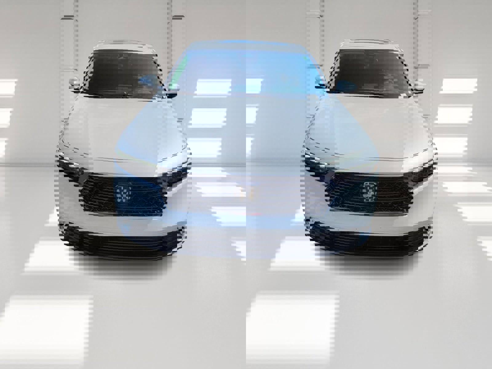 Used 2023 Honda Accord EX image 2