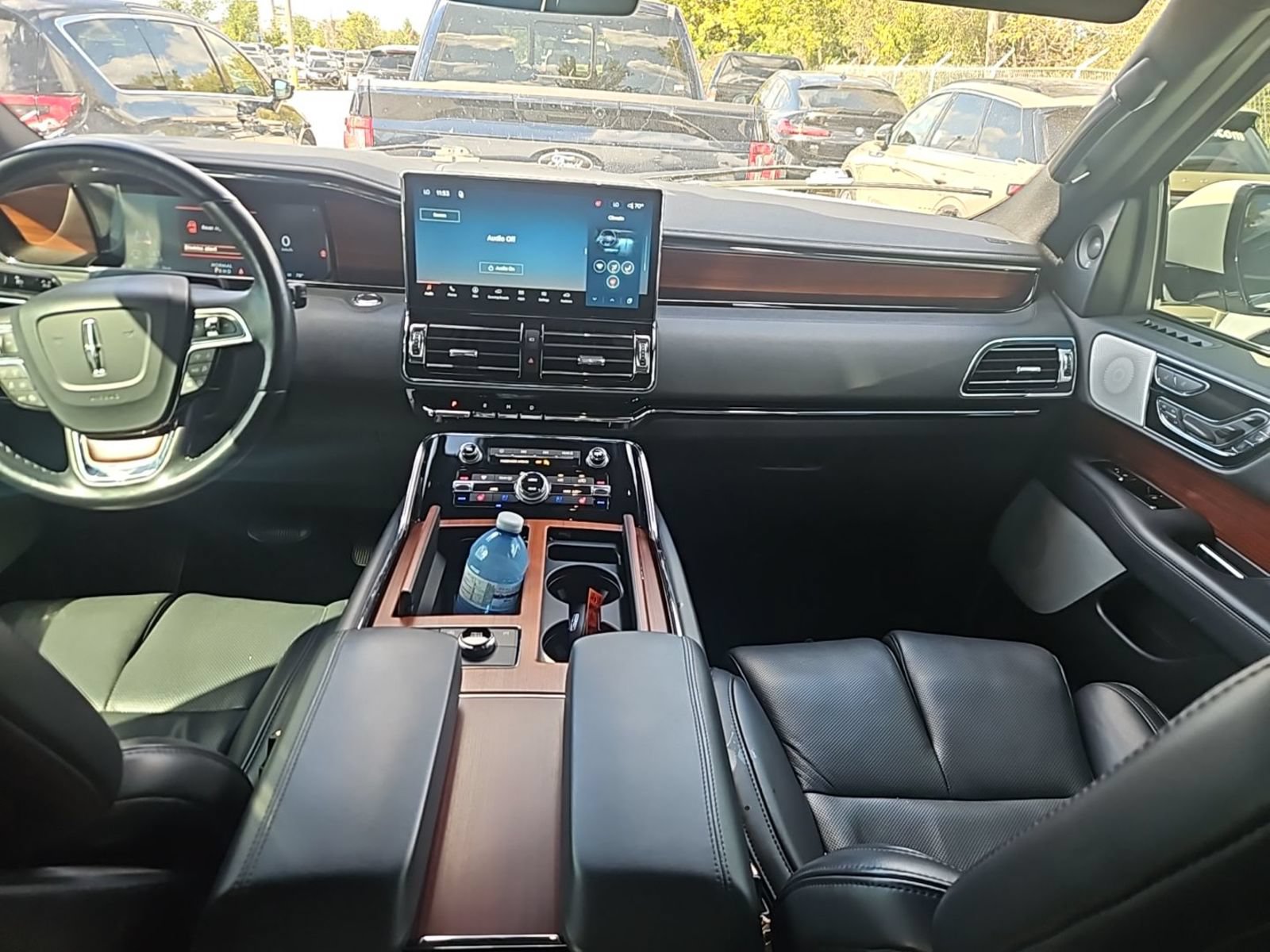 Used 2023 Lincoln Navigator Reserve w/ Equipment Group 201A AWD/4WD image 7