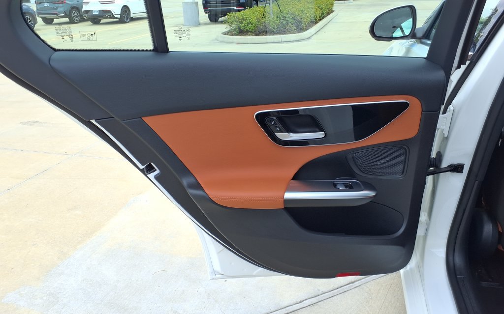 Used 2025 Mercedes-Benz C 300 Sedan image 13