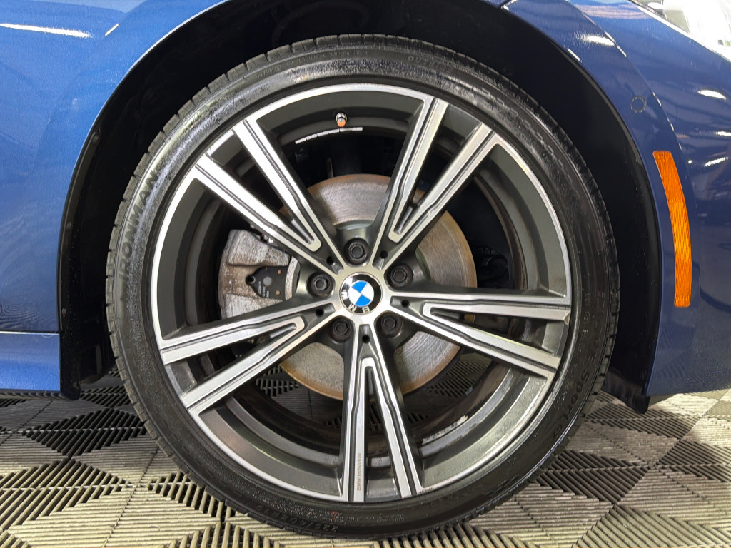 Used 2023 BMW 330i Sedan w/ Premium Package RWD image 37