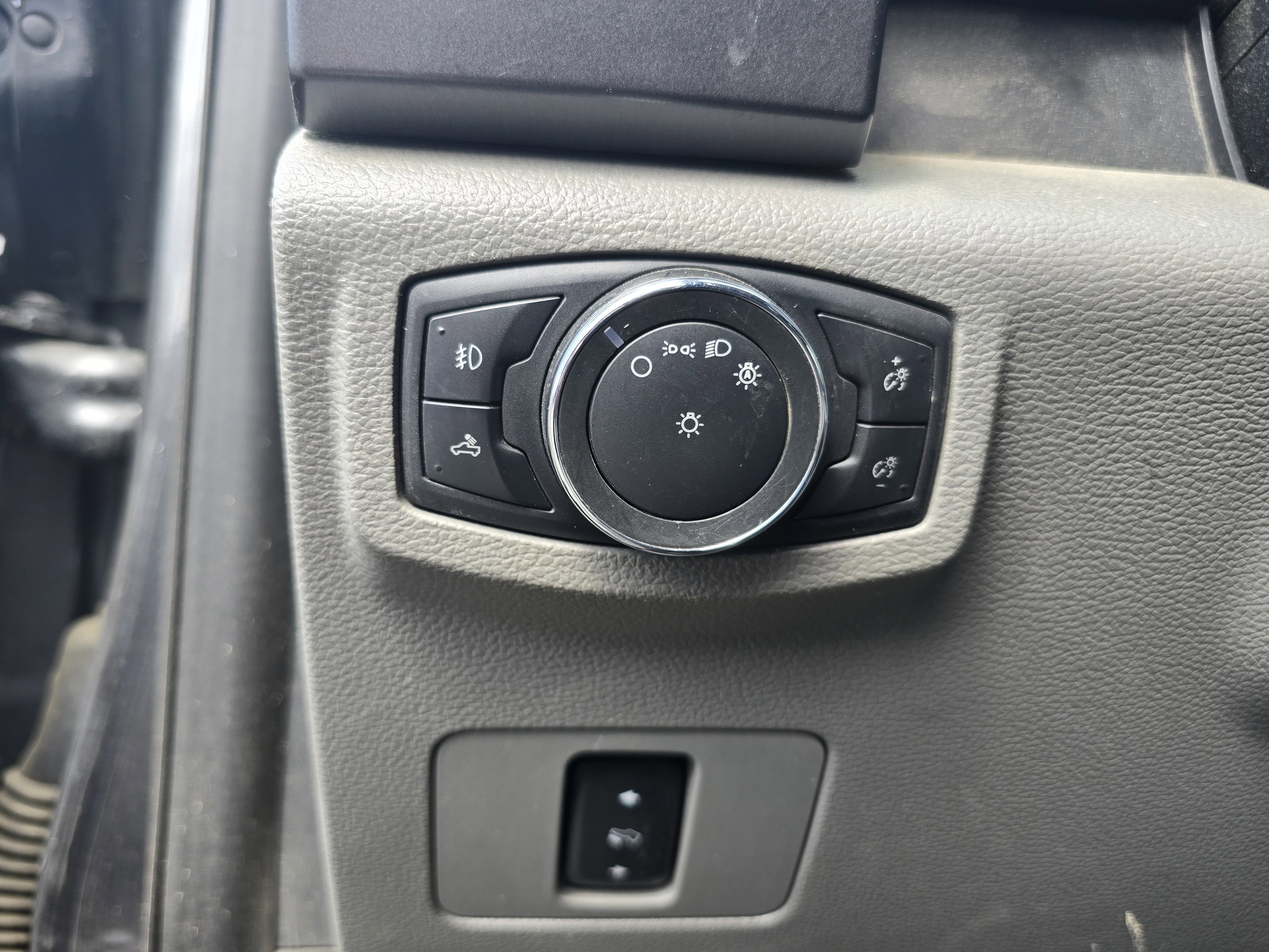 Used 2019 Ford F250 XLT w/ XLT Value Package AWD/4WD image 18