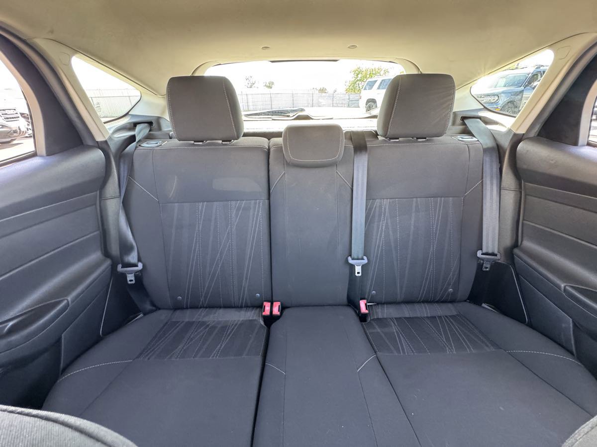 Used 2016 Ford Focus SE FWD image 33