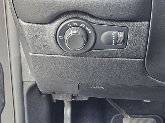 Used 2025 Dodge Durango GT RWD image 20
