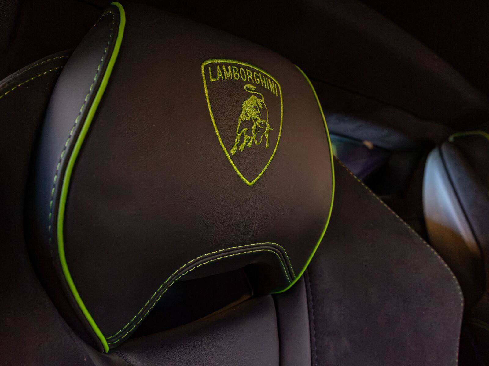 Used 2023 Lamborghini Huracan Tecnica RWD image 52
