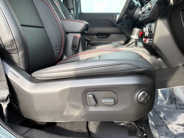 New 2026 Jeep Gladiator Rubicon AWD/4WD image 32