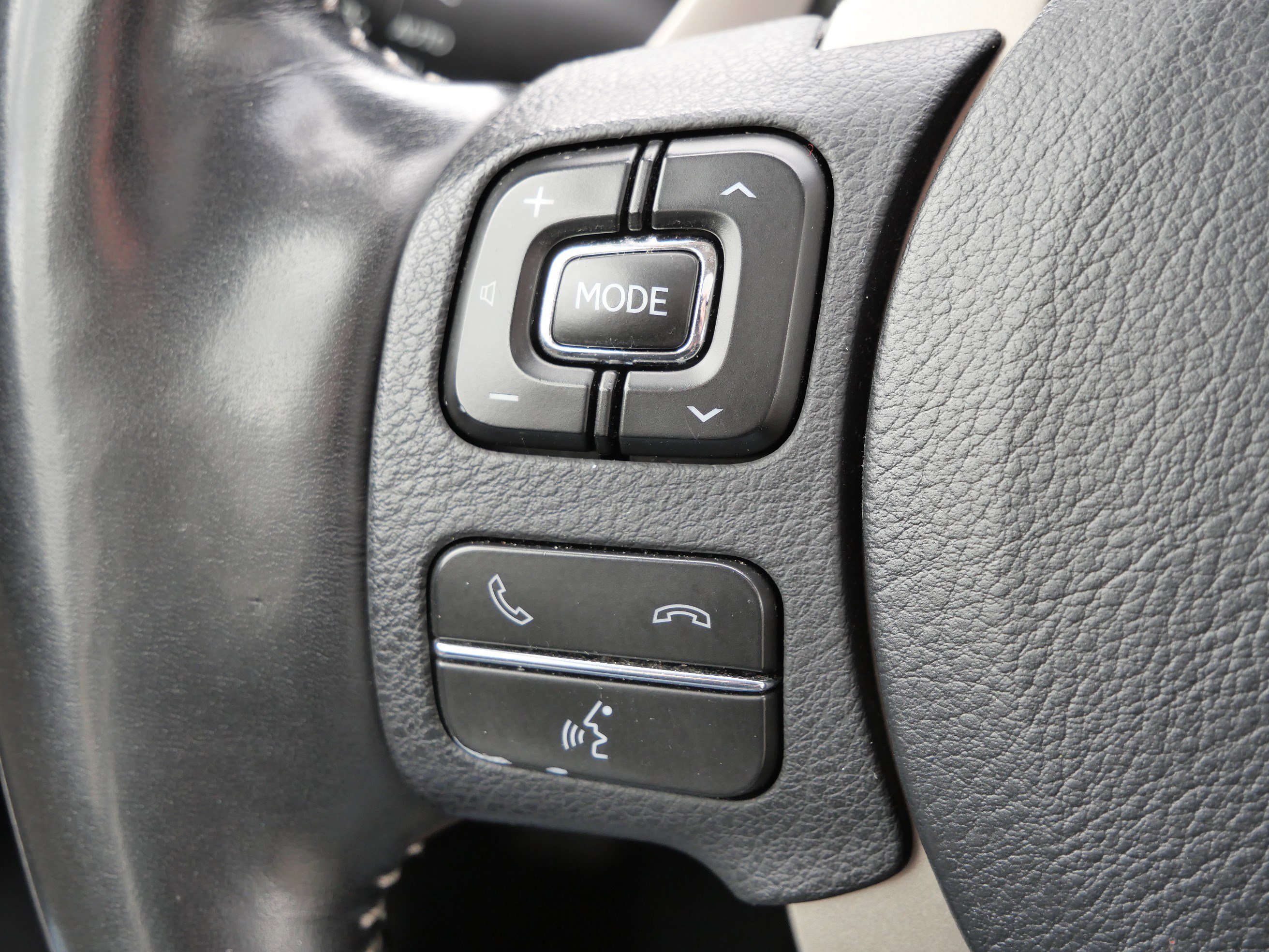 Used 2019 Lexus IS 300 AWD w/ Navigation Package image 32