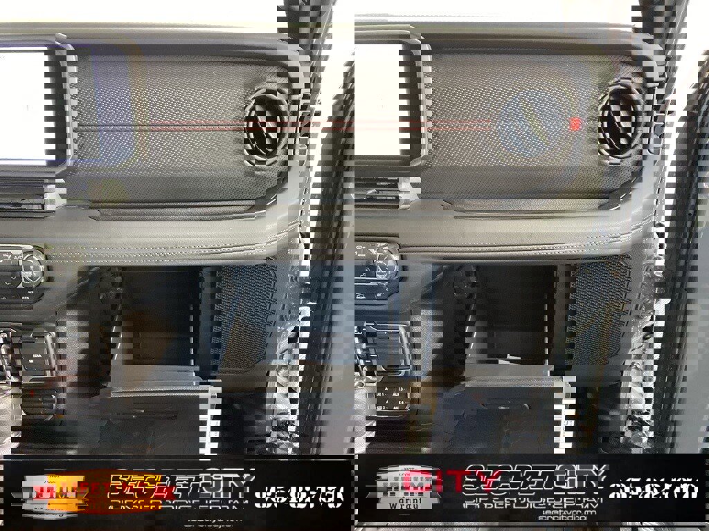 New 2026 Jeep Wrangler Unlimited Rubicon w/ Steel Bumper Group image 32