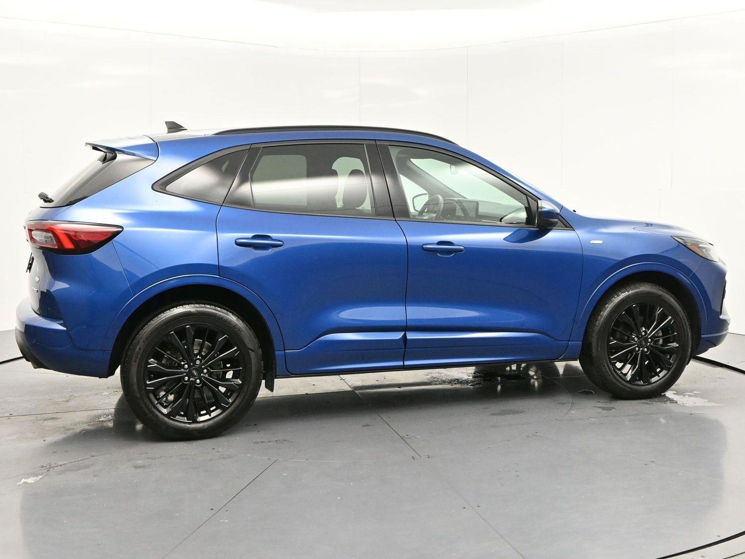 Used 2023 Ford Escape ST-Line Elite AWD/4WD image 8