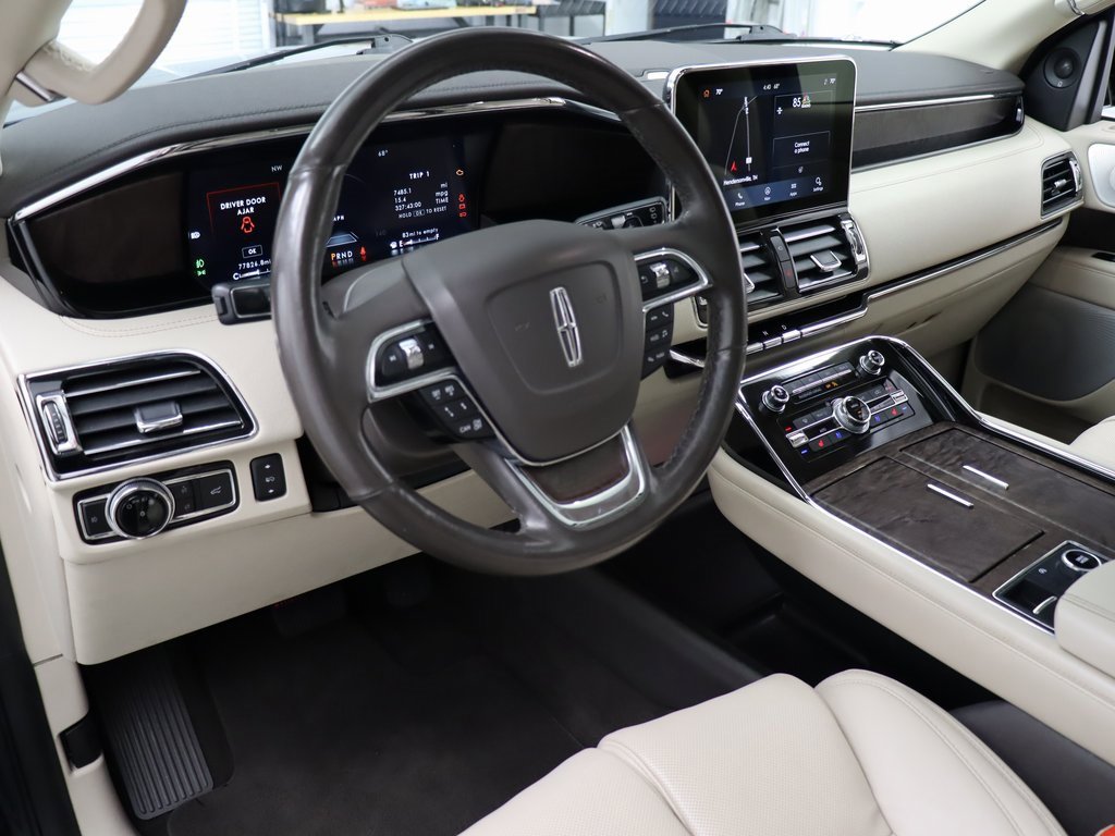 Used 2021 Lincoln Navigator Reserve w/ Luxury Package image 11