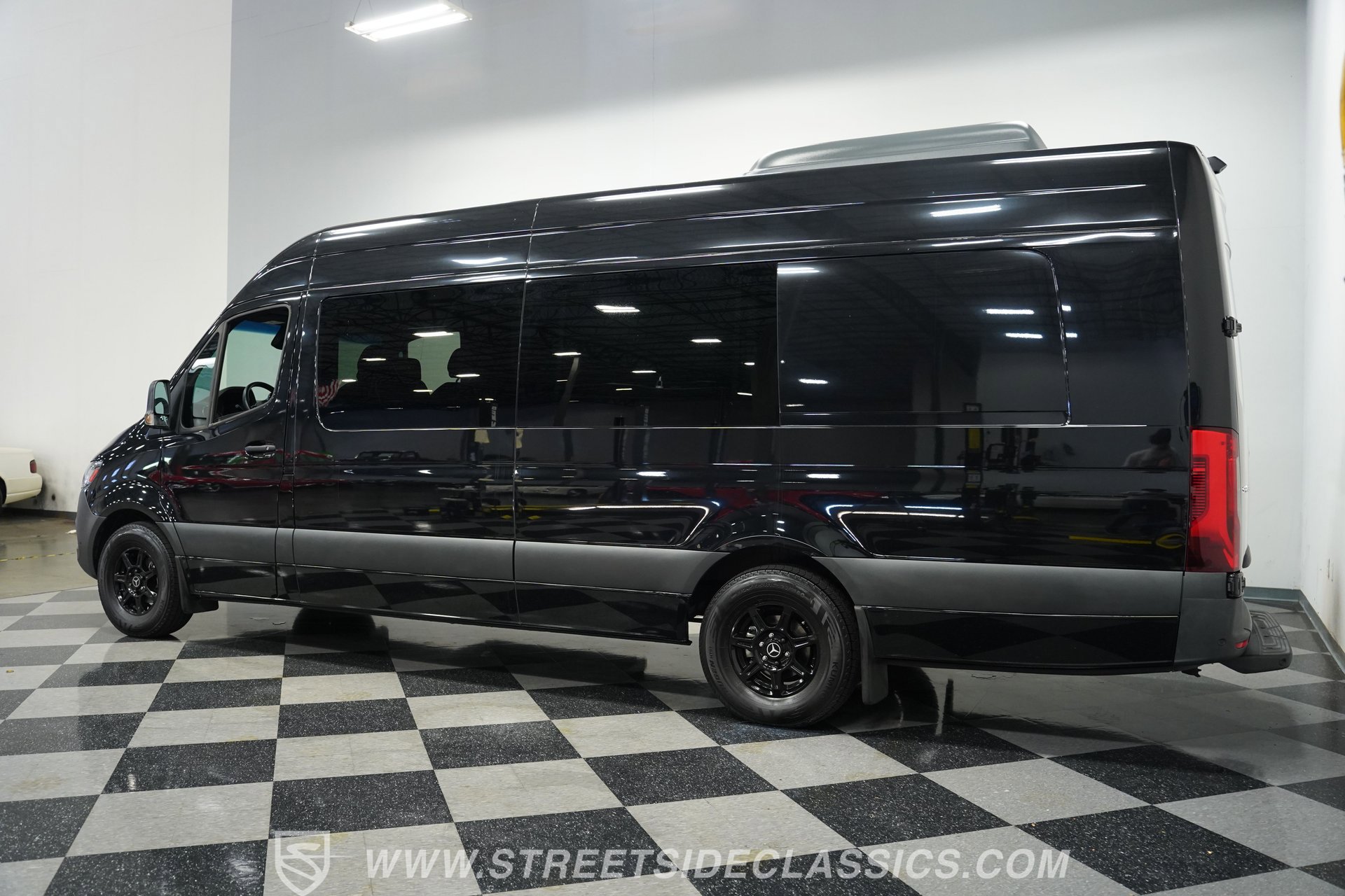 Used 2022 Mercedes-Benz Sprinter 2500 image 8