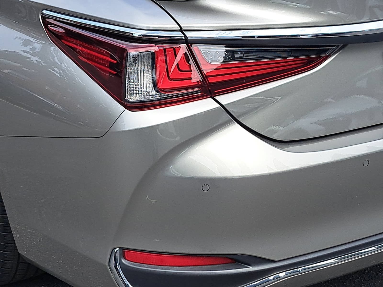 Used 2021 Lexus ES 250 w/ Premium Package AWD/4WD image 36