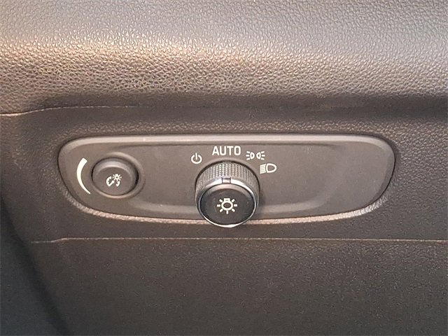 Used 2021 Buick Envision Essence w/ Sport Touring Package image 28