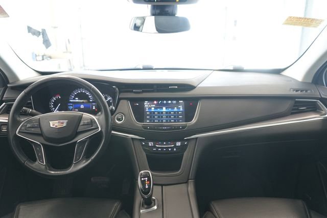 Used 2019 Cadillac XT5 Luxury w/ Trailering Package AWD/4WD image 31