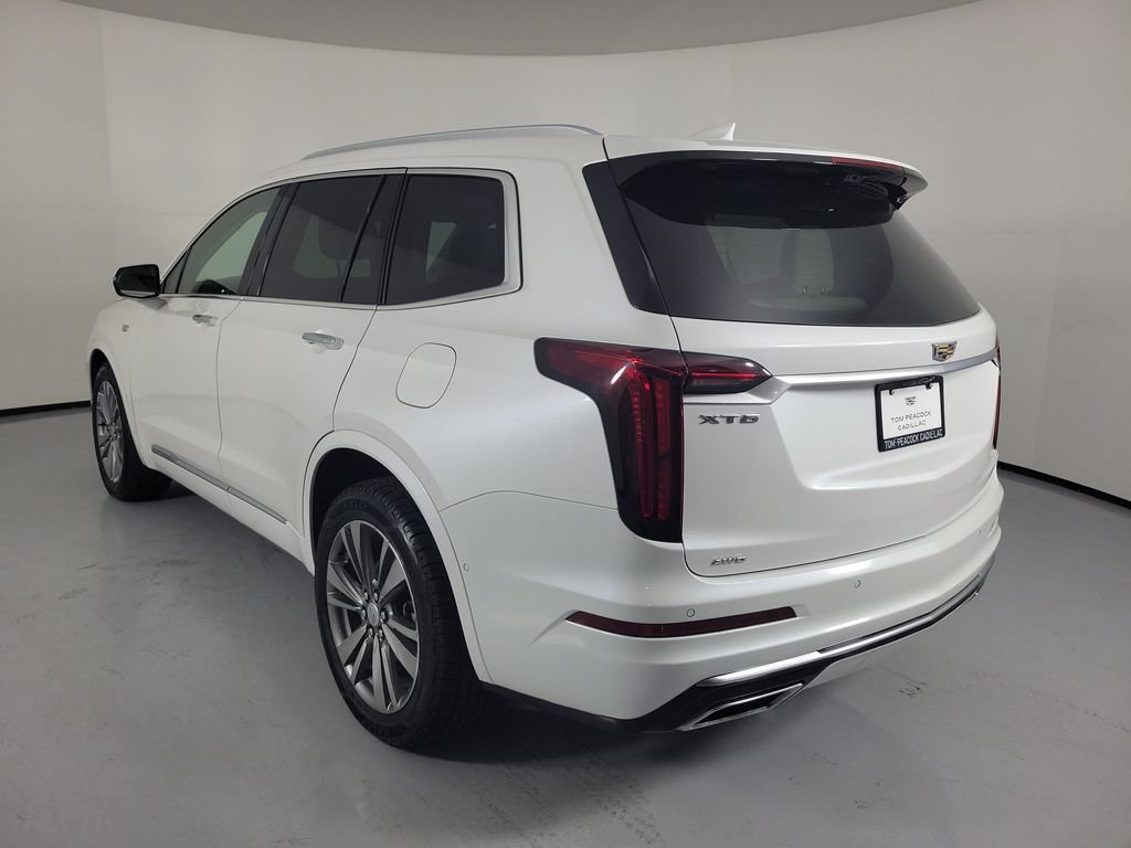 Certified 2023 Cadillac XT6 Premium Luxury w/ Technology Package AWD/4WD image 3