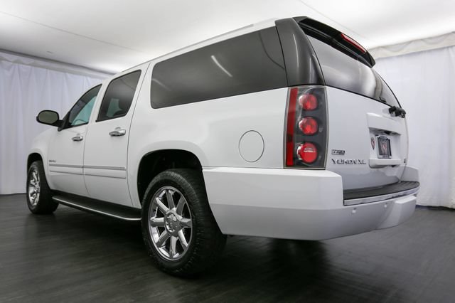 Used 2011 GMC Yukon XL Denali AWD/4WD image 33