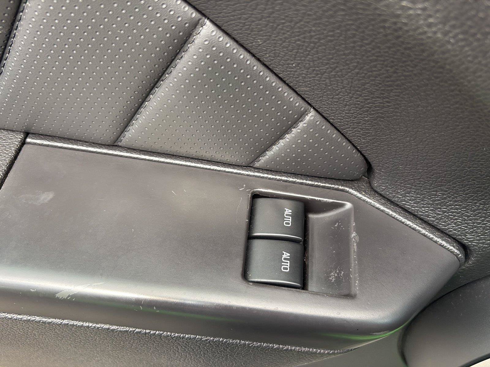 Used 2013 Ford Mustang GT Premium w/ GT Coupe Accessory Pkg 5 RWD image 27