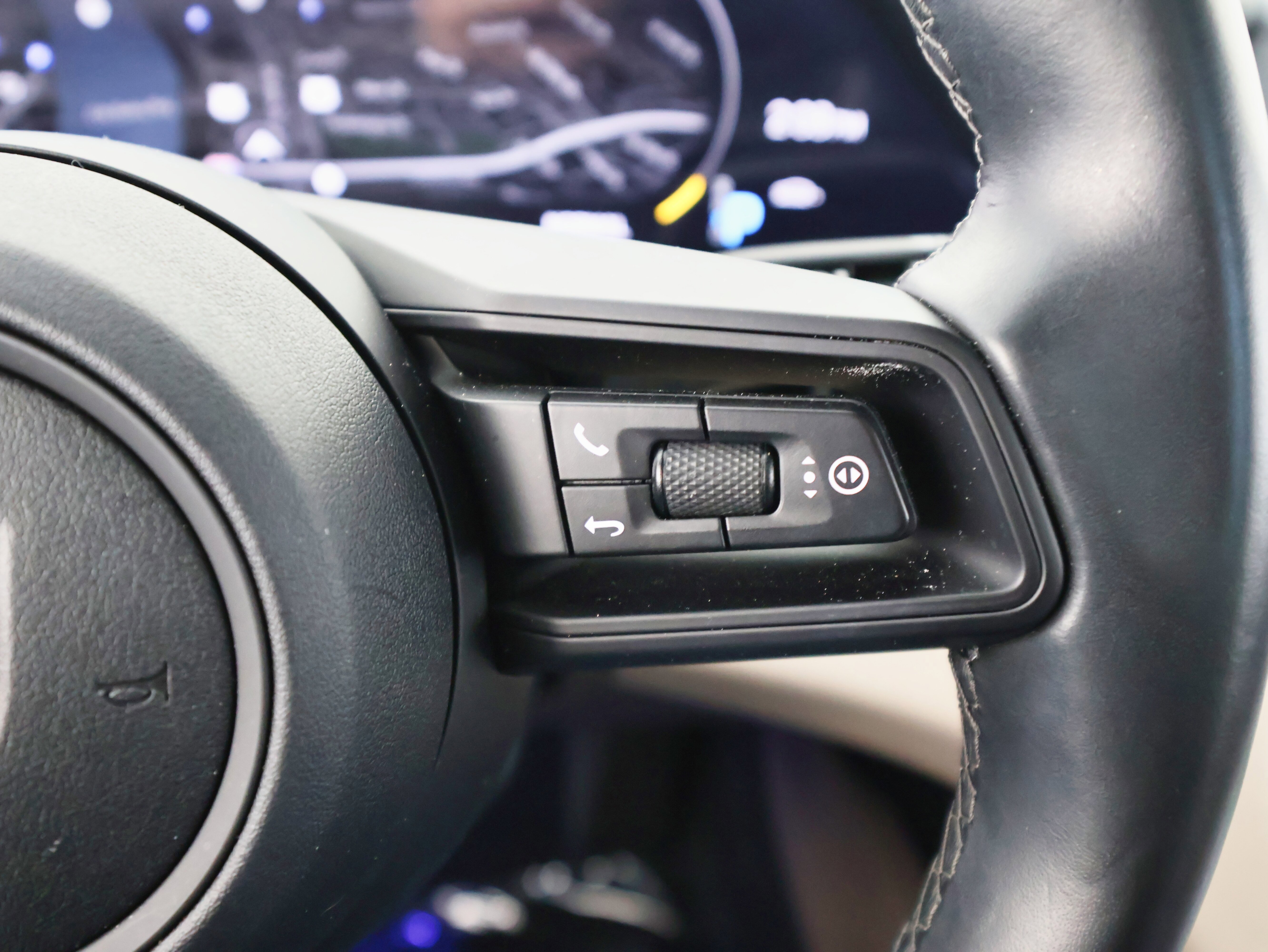 Used 2022 Porsche Taycan 4S image 43