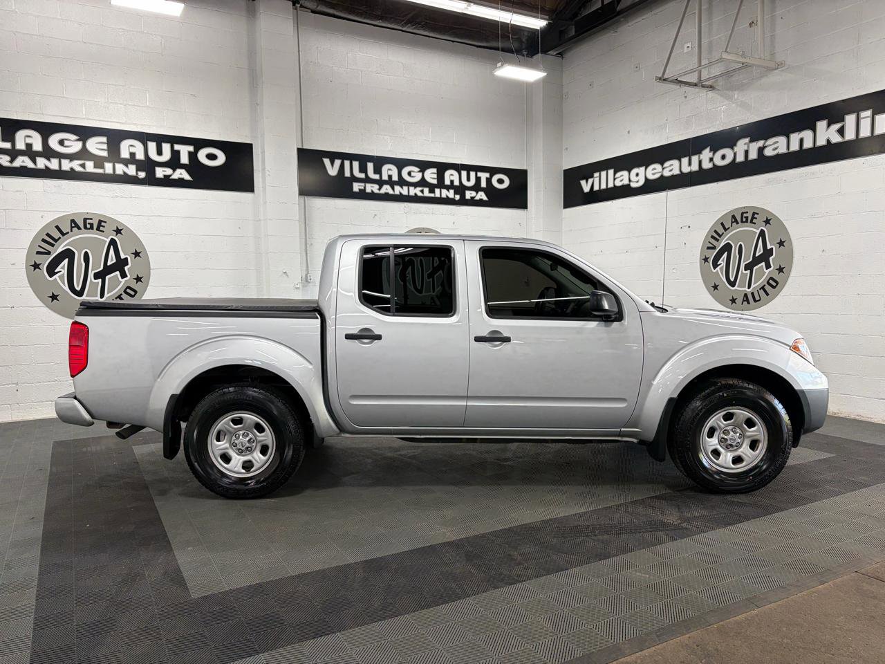 Used 2021 Nissan Frontier S AWD/4WD image 2