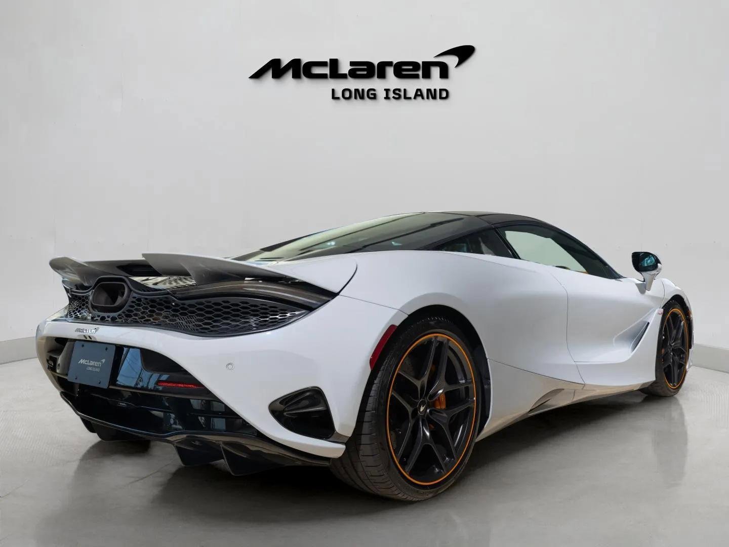 New 2026 McLaren 750S image 9