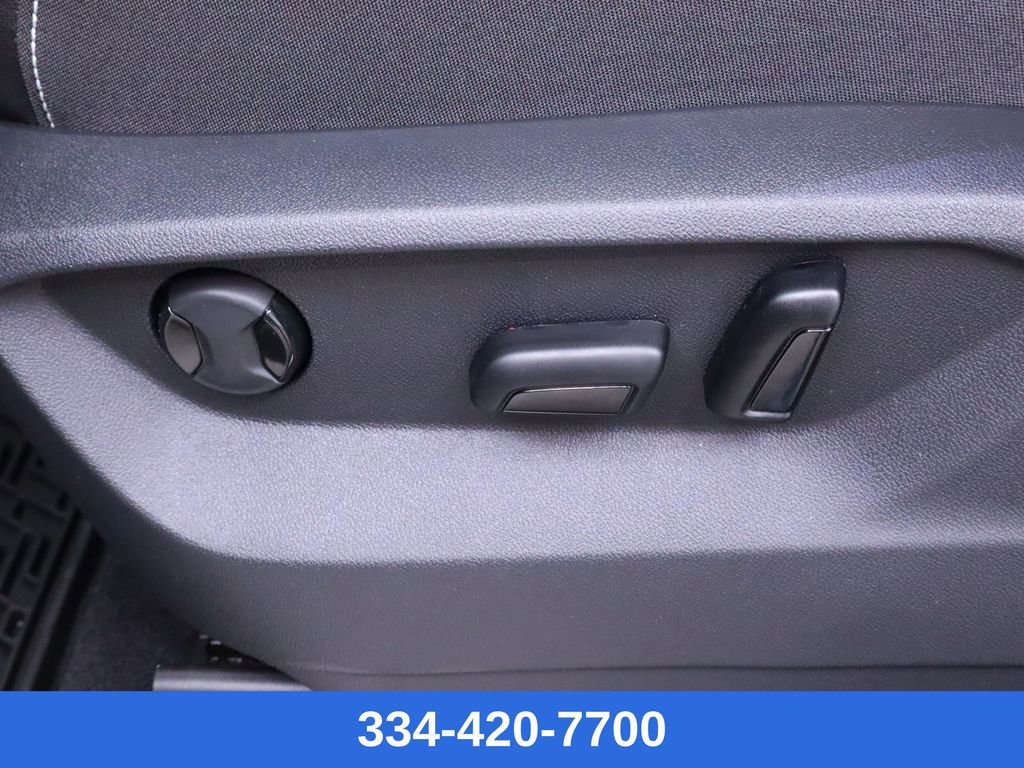 New 2025 Volkswagen Atlas SE w/ Black Wheel Package image 21