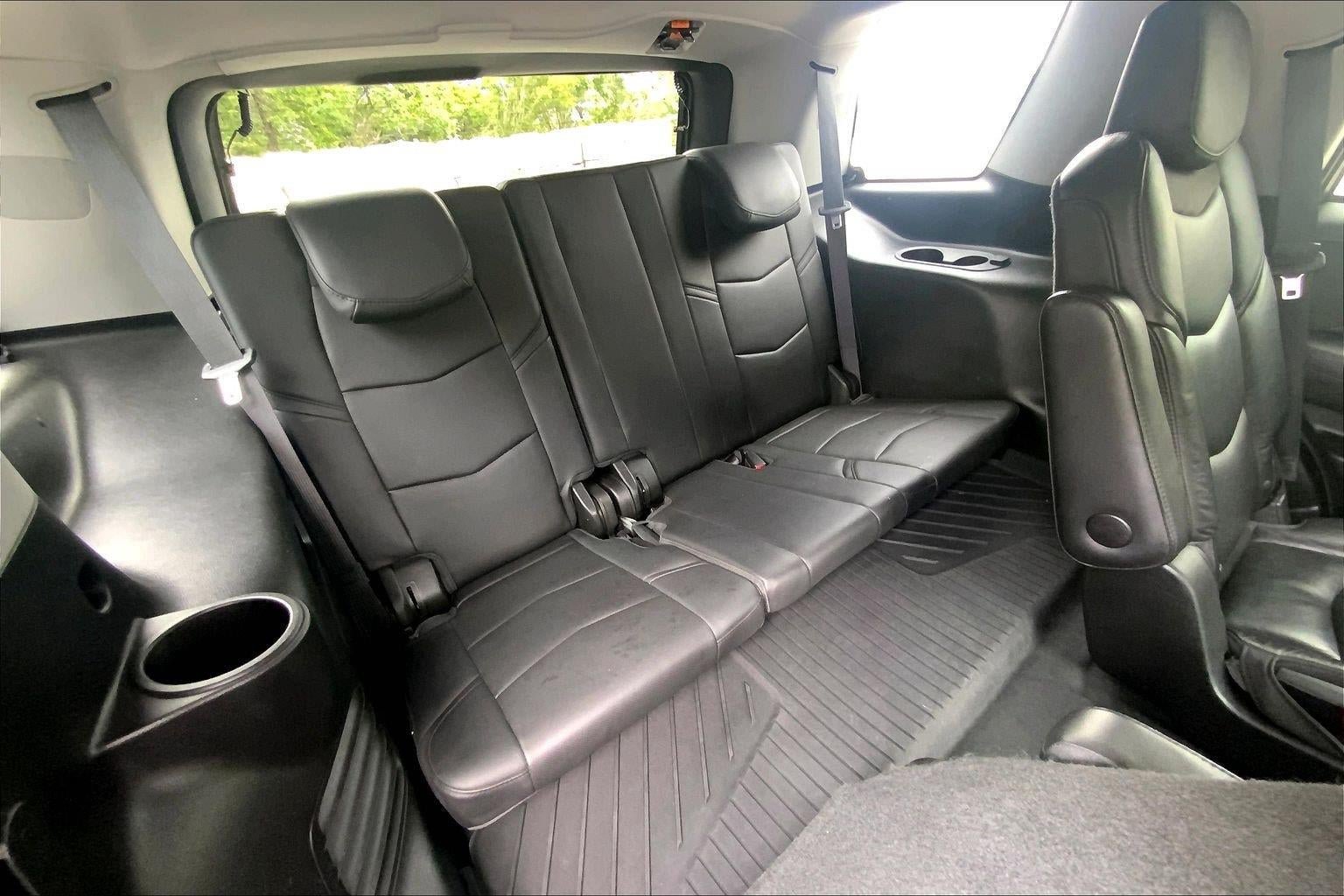 Used 2019 Cadillac Escalade Premium Luxury AWD/4WD image 25