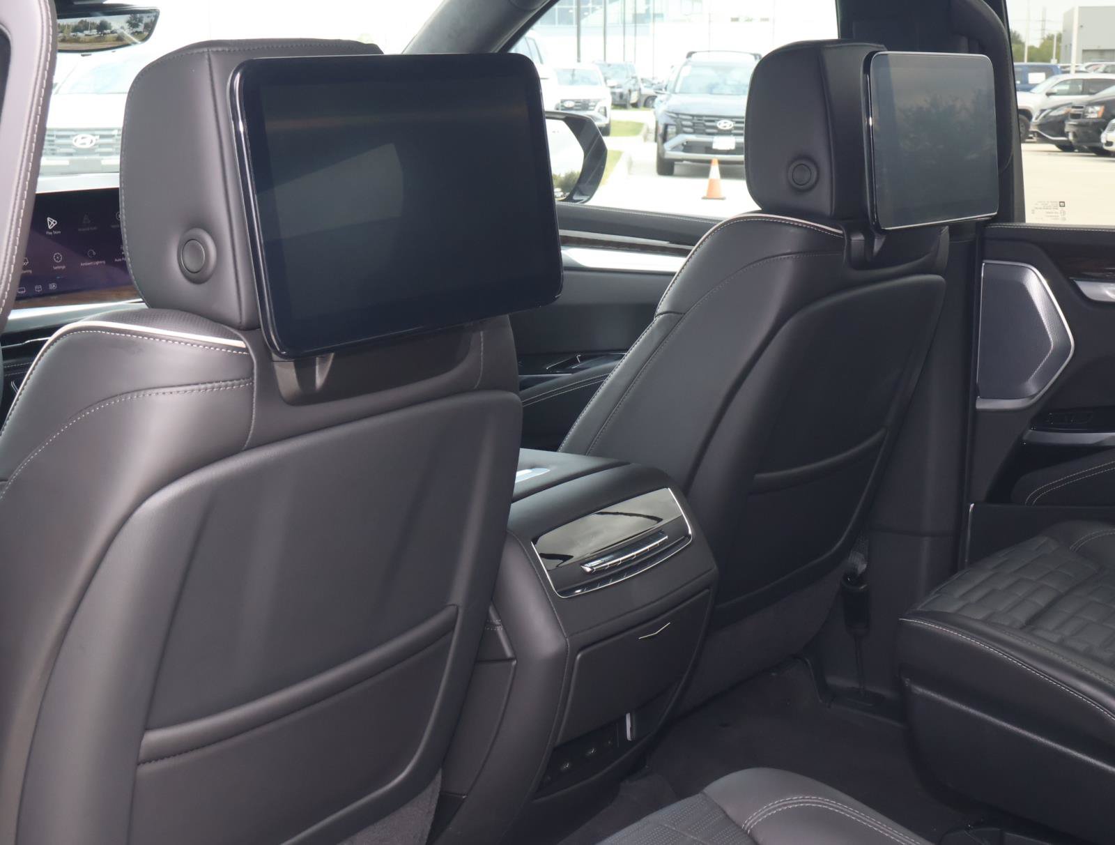Certified 2026 Cadillac Escalade Platinum Sport w/ LPO, Floor Liner Package RWD image 20