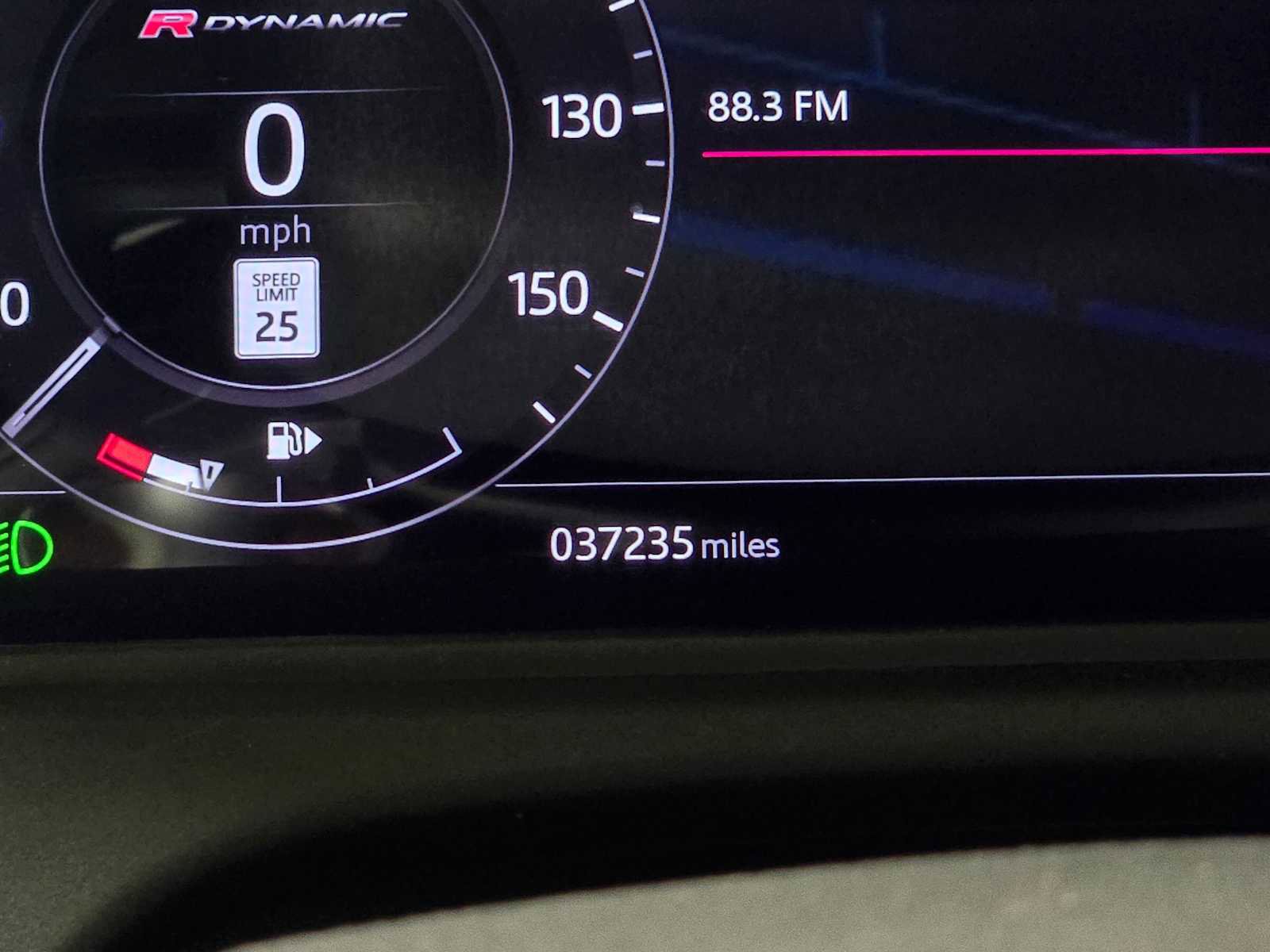 Used 2020 Land Rover Range Rover Velar R-Dynamic S image 27