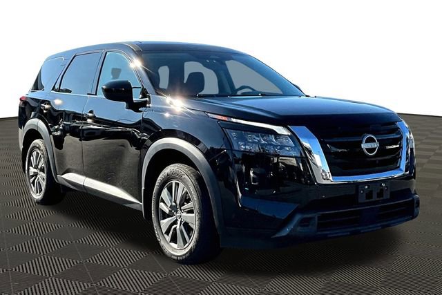 Used 2024 Nissan Pathfinder S