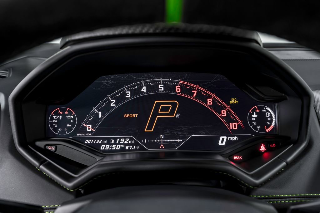 Used 2024 Lamborghini Huracan Sterrato image 16