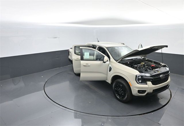 New 2025 Ford Ranger Lariat w/ FX4 Off-Road Package image 38