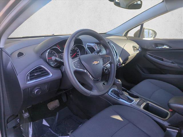 Used 2019 Chevrolet Cruze LT w/ Convenience Package image 10