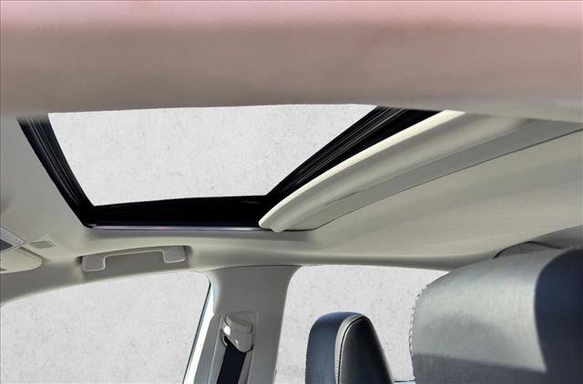 Used 2019 Lexus ES 350 w/ Premium Package image 11