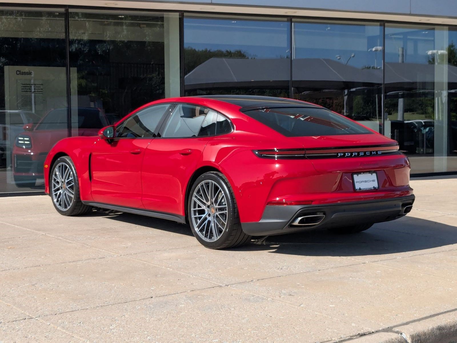 New 2025 Porsche Panamera image 3