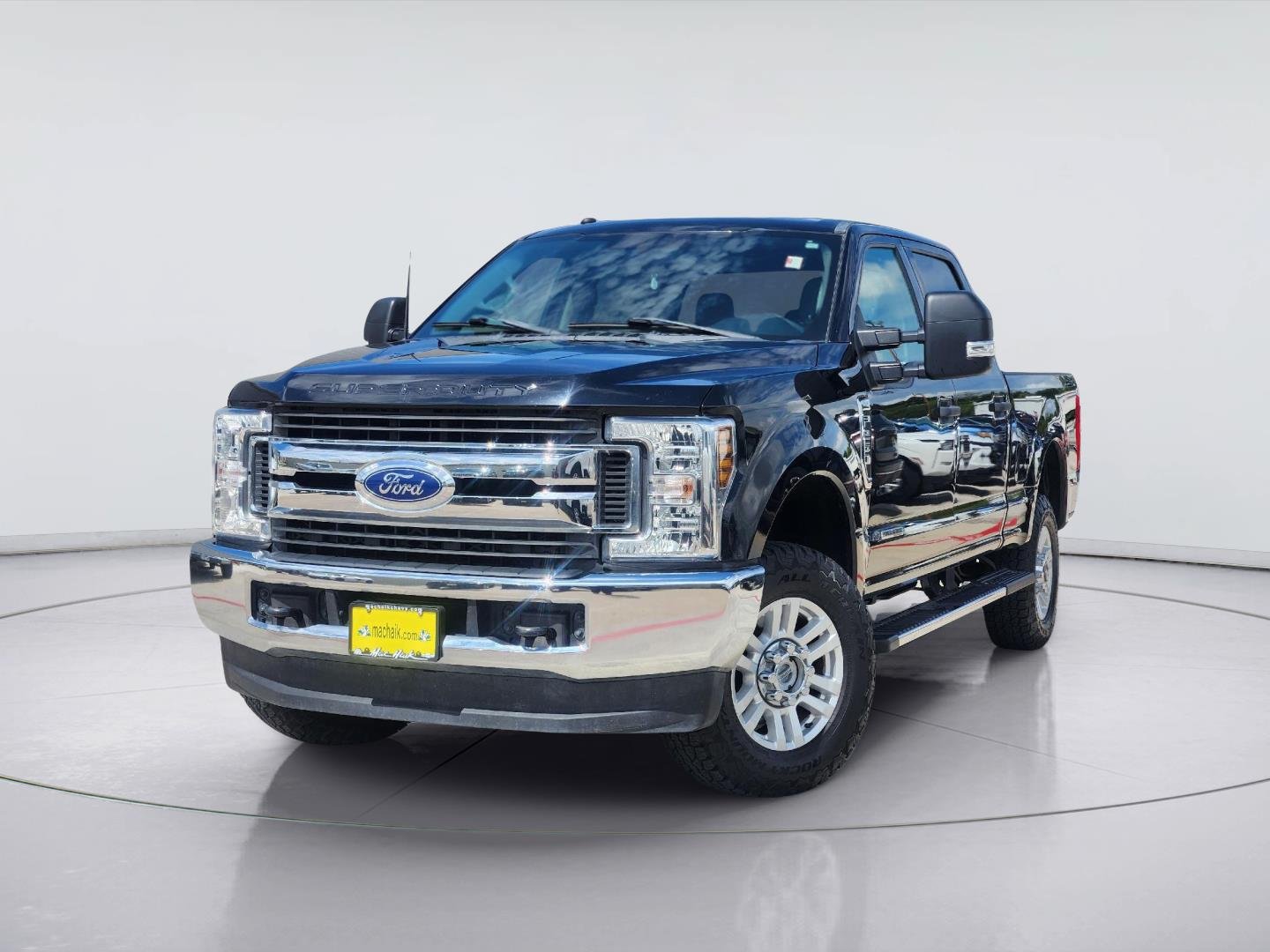 Used 2018 Ford F250 XLT w/ FX4 Off-Road Package AWD/4WD image 1