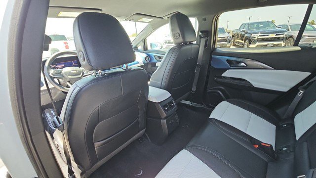 Used 2024 Chevrolet Equinox EV LT FWD image 19